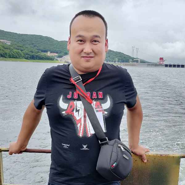 吉林33岁单身帅哥真诚找对象-成都相亲网