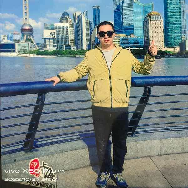 34岁岁江苏单身帅哥 - 成都吉缘网