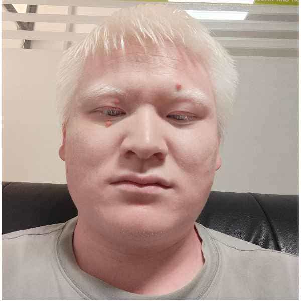 30岁岁安徽单身帅哥 - 成都吉缘网