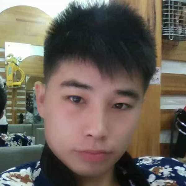 32岁岁湖北单身帅哥 - 成都吉缘网