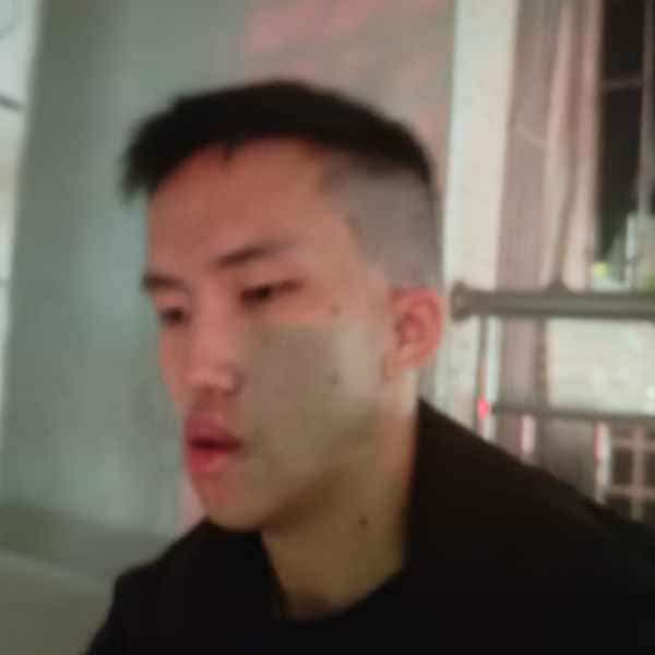 24岁岁广东单身帅哥 - 成都吉缘网